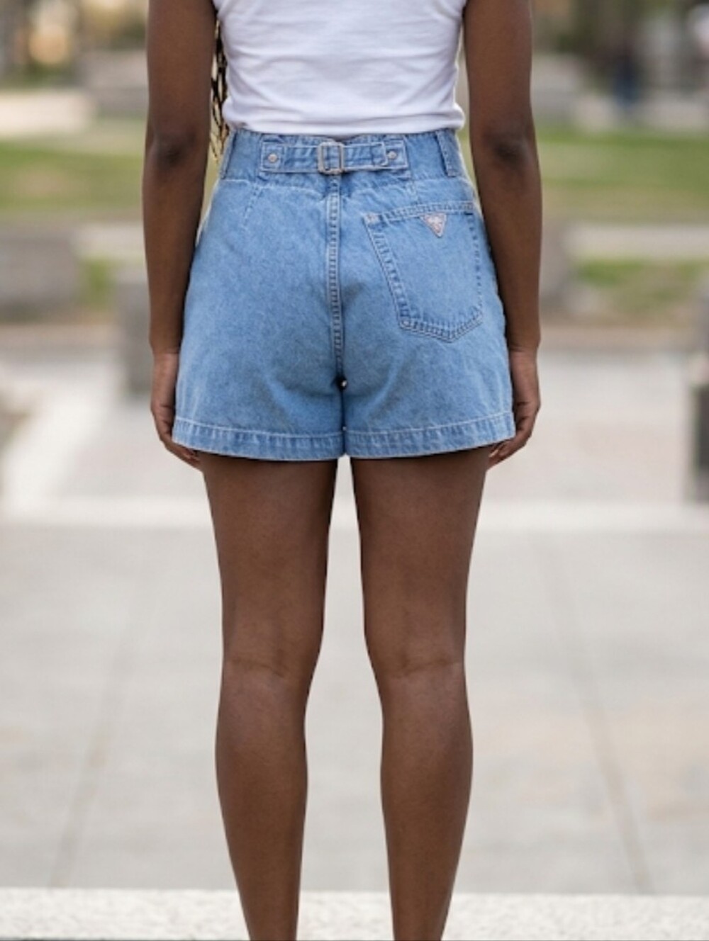 Guess Vintage 90s Blue Denim High-Waist Shorts 31W